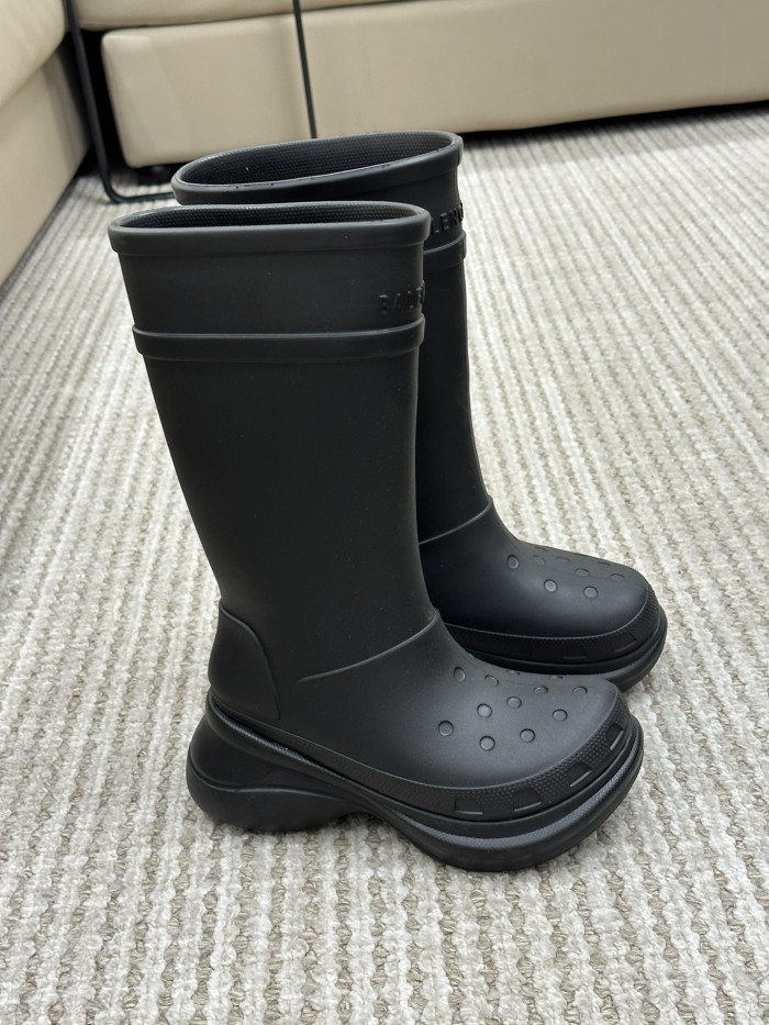 BALENCIAGA BOOT -01