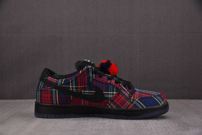 NK SB Dunk Low Nardwuar-II1493-600
