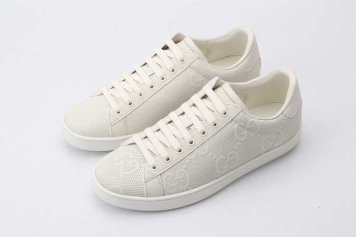 G*u*i* trainer sneaker70