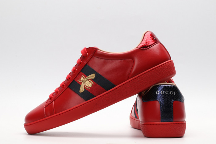 G*u*i* trainer sneaker58