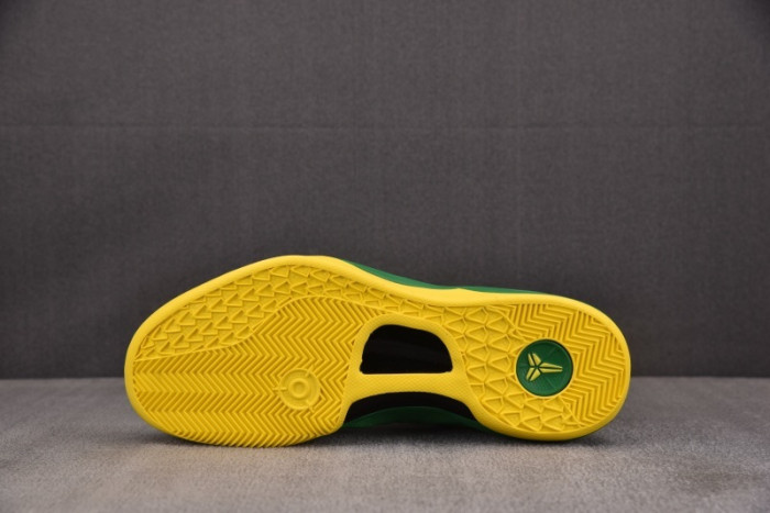 NK Kobe 8 OREGON DUCKS PE PACK-OWID2208