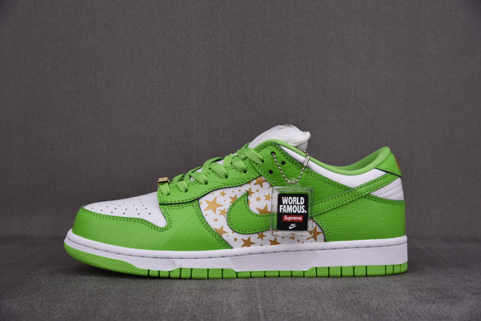 SUPREME X NIKE SB DUNK LOW DH3228-101
