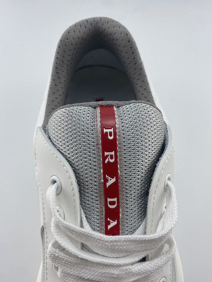 Prada 022