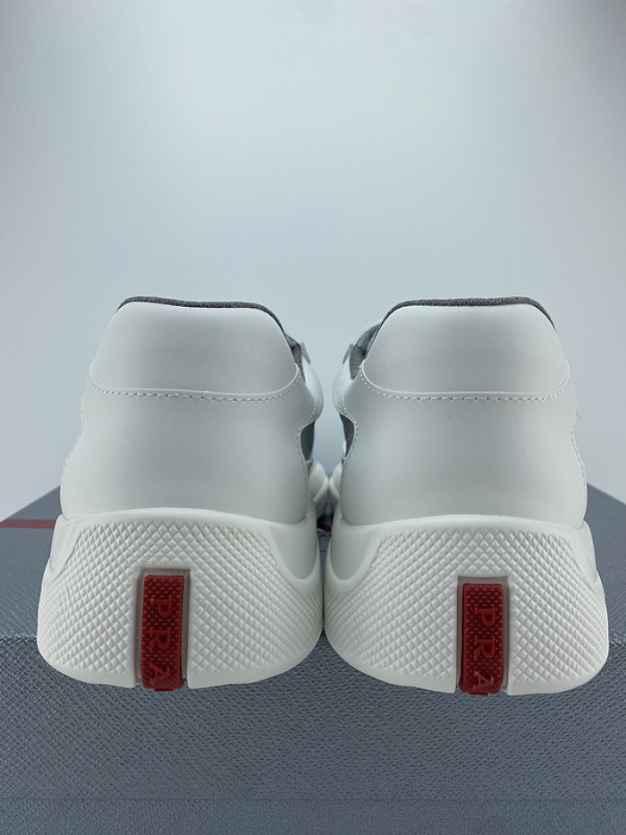 Prada 022