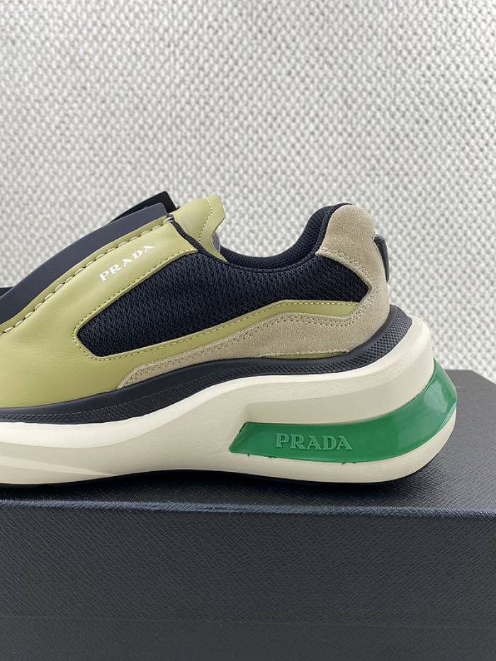 Prada 018