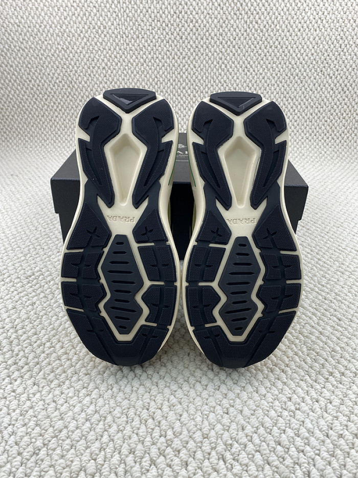 Prada 018