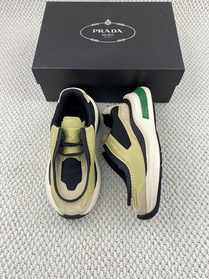 Prada 018