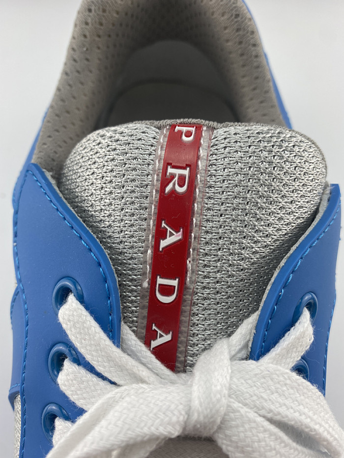 Prada 020