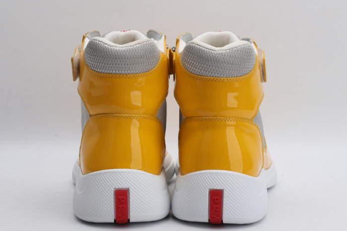 Prada 036