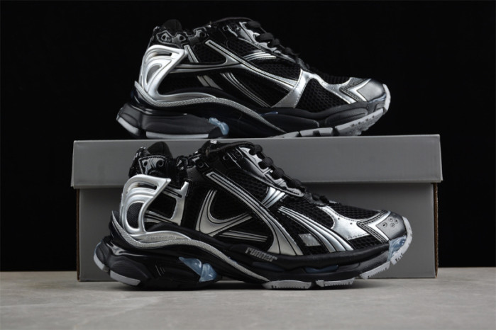 SNEAKER RUNNER 43