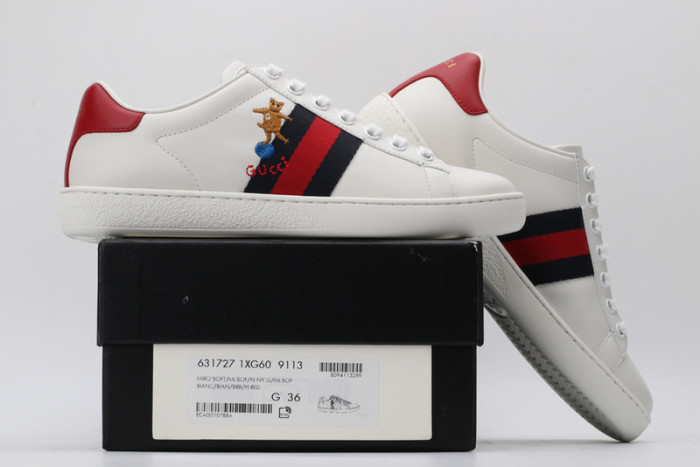 G*u*i* trainer sneaker44