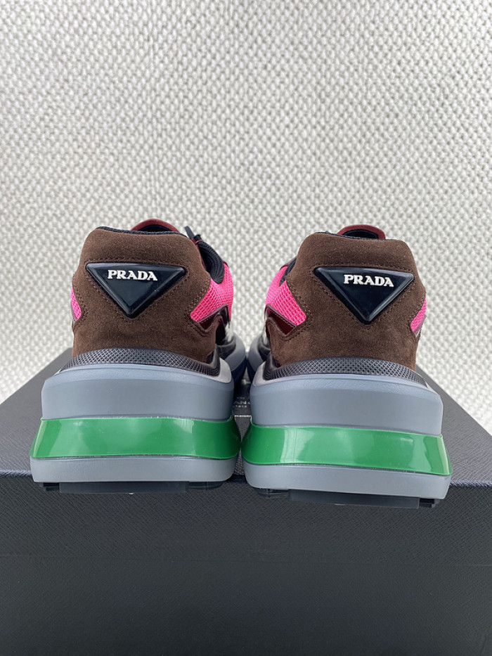 Prada 021