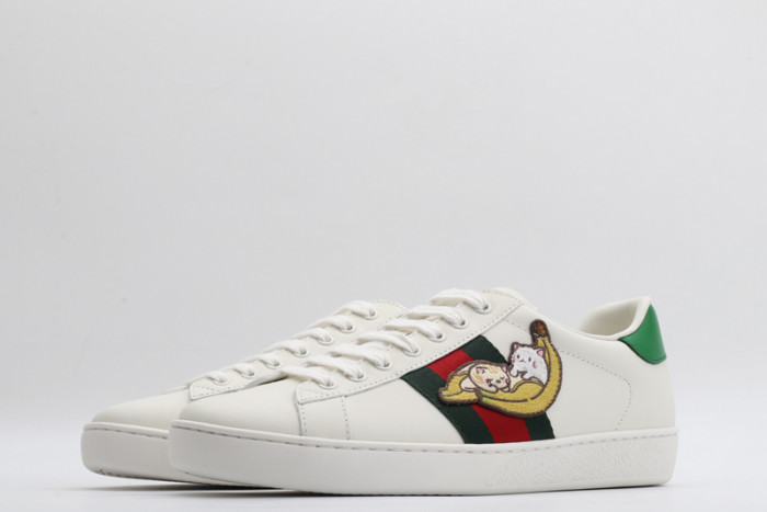 G*u*i* trainer sneaker60