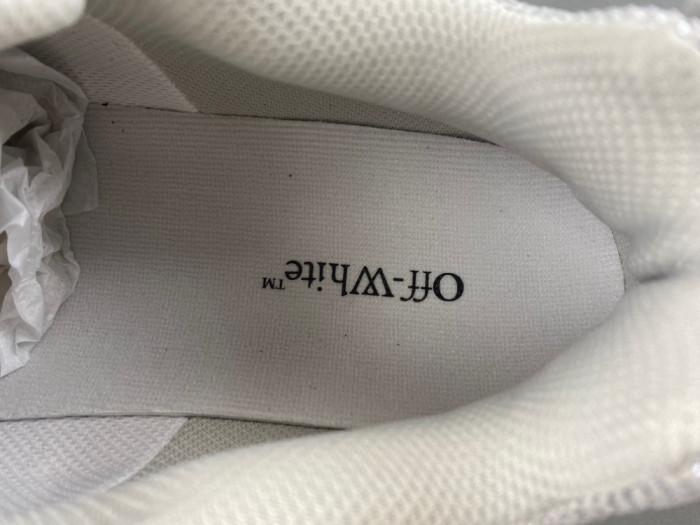 OFF-WHITE OW-61