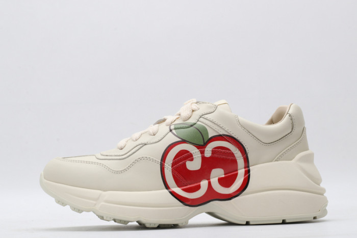 G*u*i* trainer sneaker9