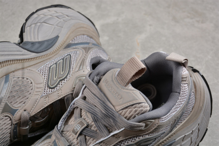 Balenciaga Sneaker -W2MV2 2211