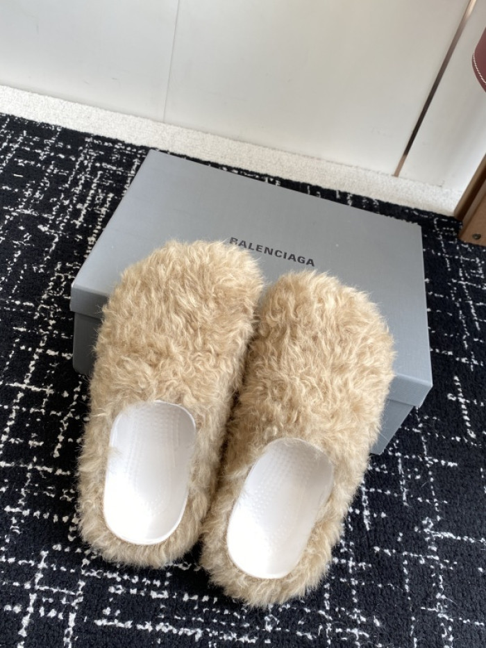 Balenciaga Sandal 37