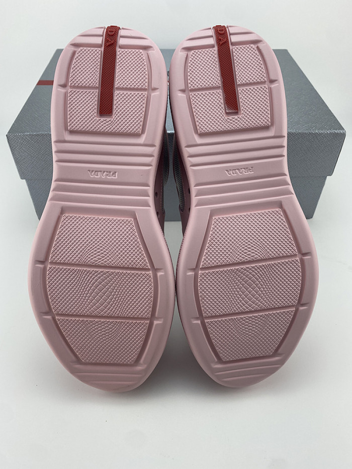 Prada 025