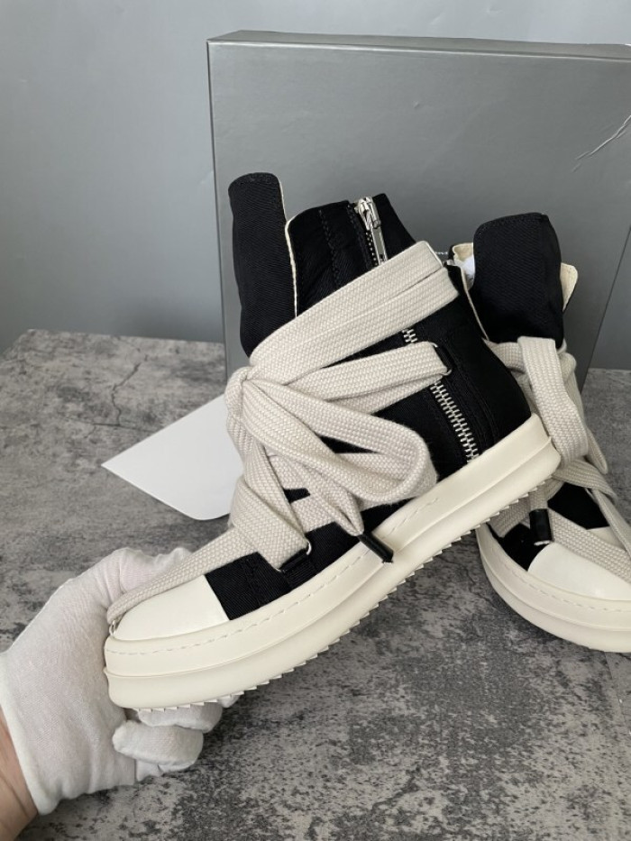 Rick Owen R0000101