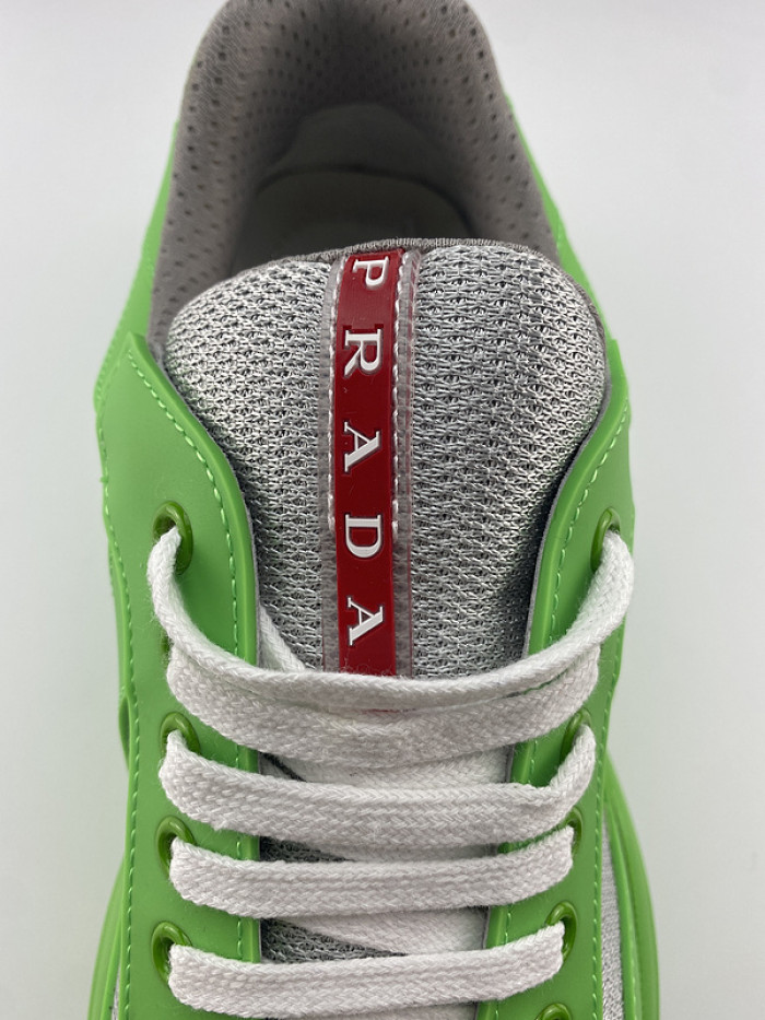 Prada 017