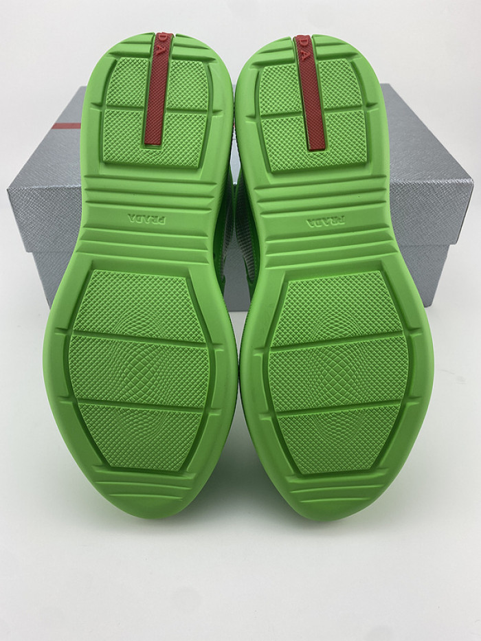 Prada 017