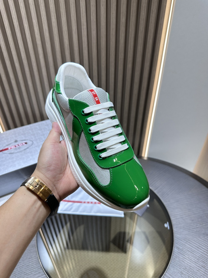 Prada 030