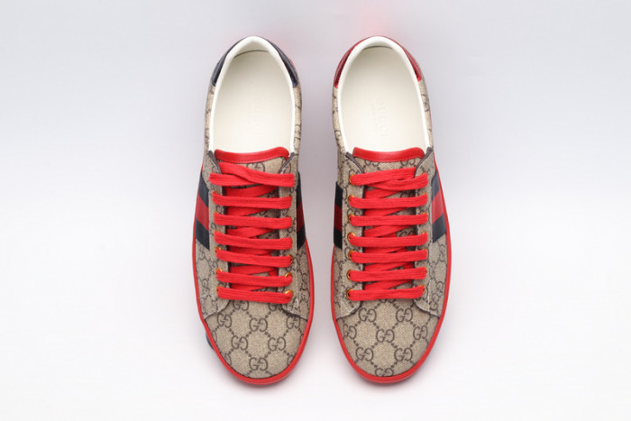 G*u*i* trainer sneaker76