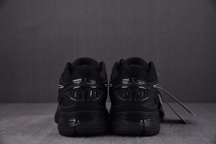 Kiko Kostadinov x Asics Gel-Korika-1023A010-001