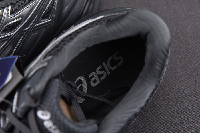 Kiko Kostadinov x Asics Gel-Korika-1023A010-020