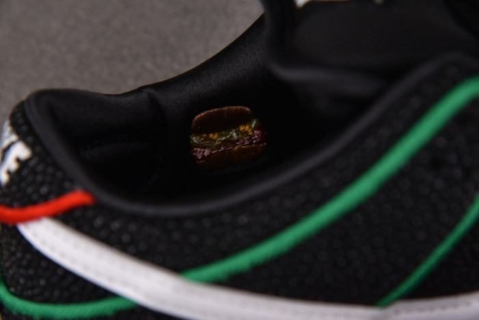 NK SB Dunk Low Bronx Girls Skate-HV1664-001