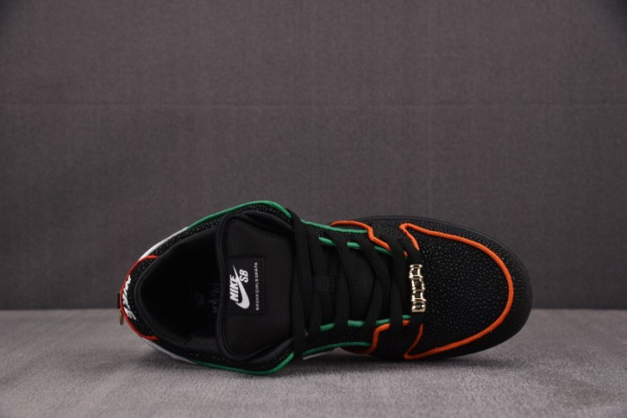 NK SB Dunk Low Bronx Girls Skate-HV1664-001