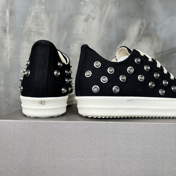 Rick Owen R000054