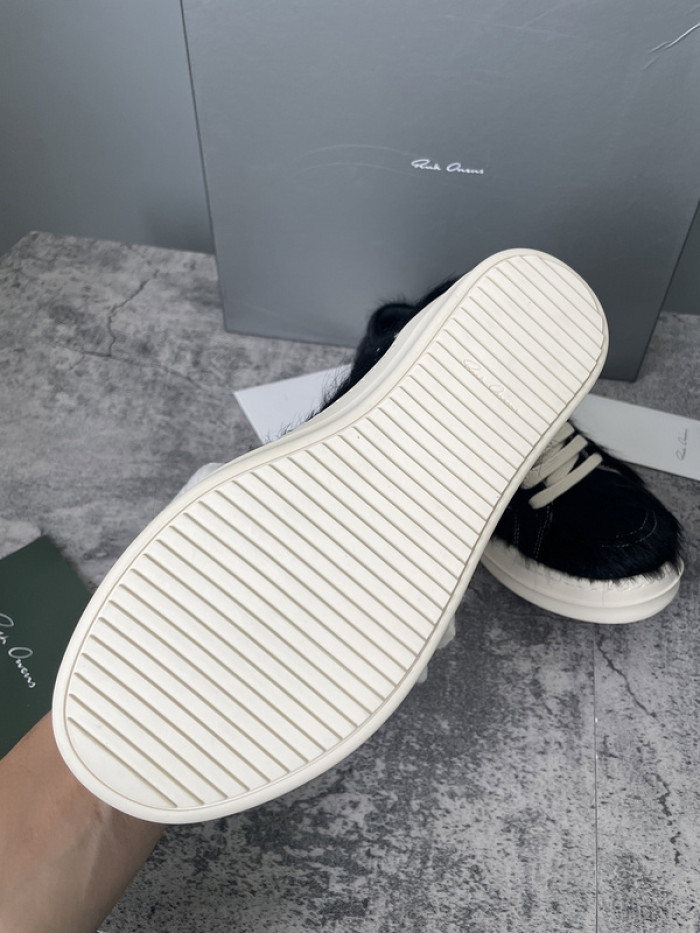 Rick Owen R000076